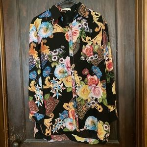 NWOT Vipavadee Wildflower Chiffon Button-up Tunic, size small